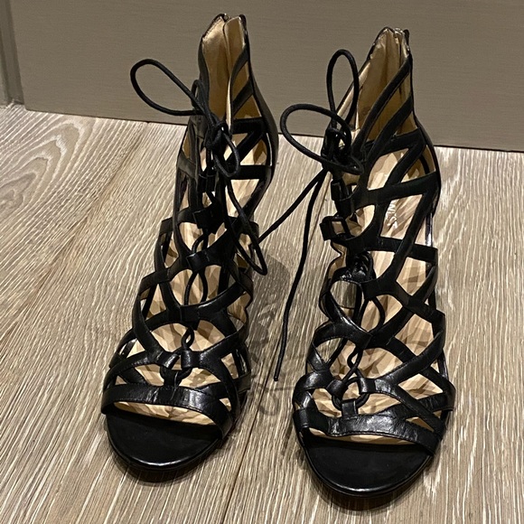 BRAND NEW Nine West black patent lace up sandals - Picture 3 of 7
